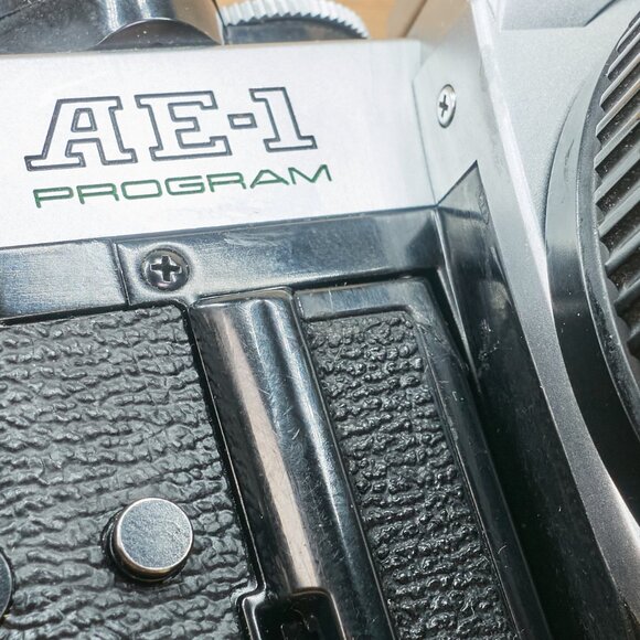 Canon AE-1 Program / Canon FD 50mm f/1.8 Lens / Made in Japan - Picture 10 of 11